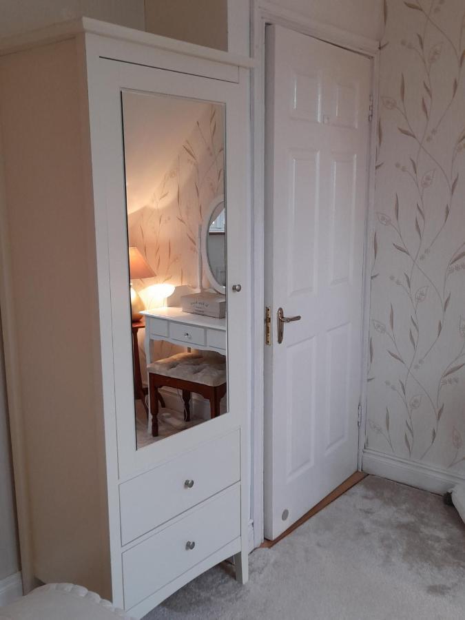 Annaswood B&B Cahir Exteriör bild