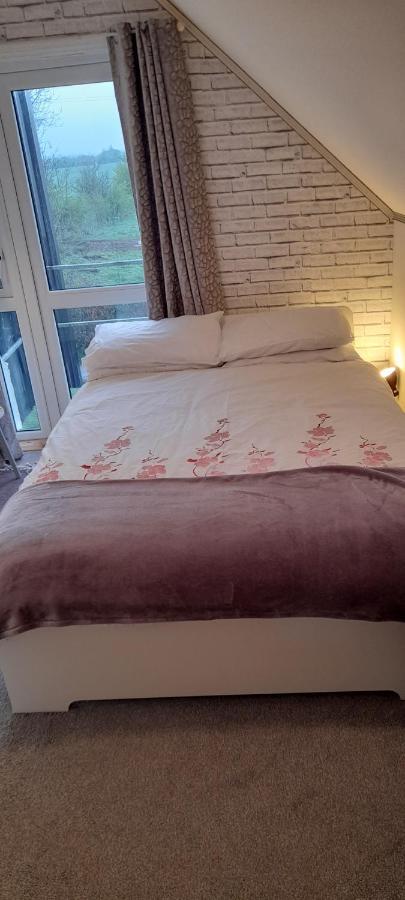 Annaswood B&B Cahir Exteriör bild