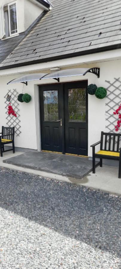 Annaswood B&B Cahir Exteriör bild